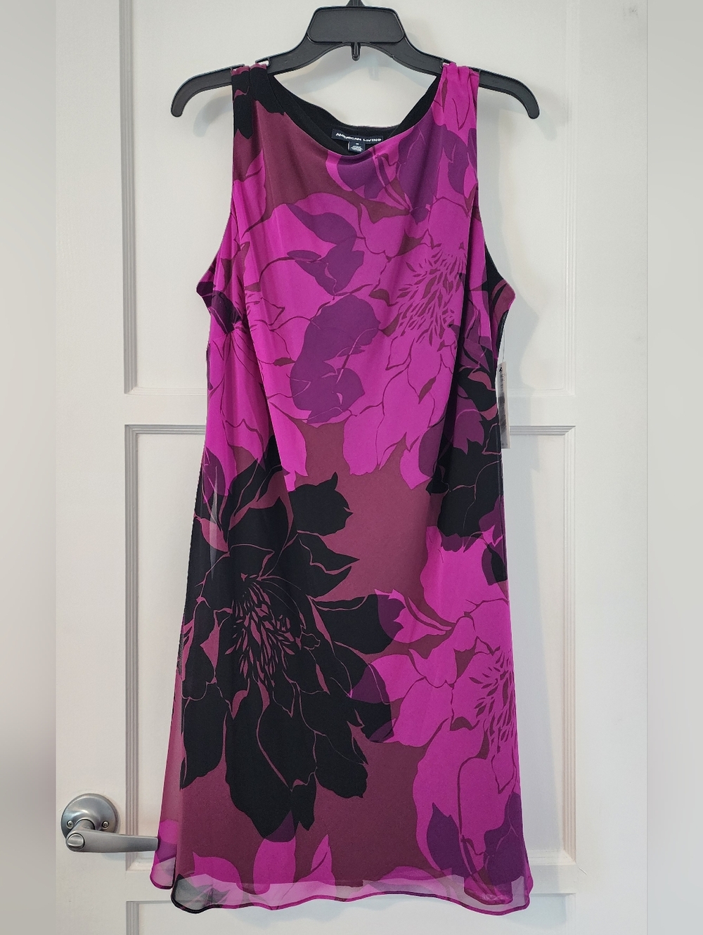 NWT Sleevless Slip On Black & Magenta Floral Dress- 16